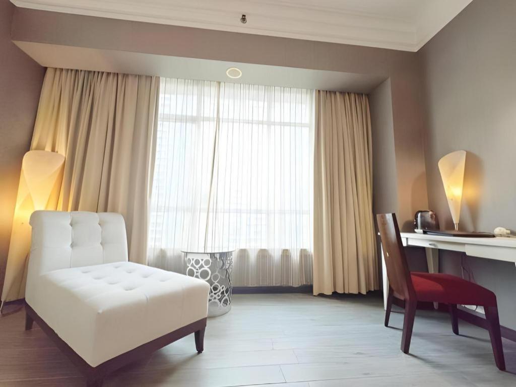 Hua Xia Pearl Hotel Foshan Exterior photo