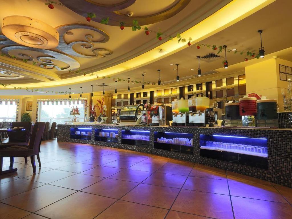 Hua Xia Pearl Hotel Foshan Exterior photo